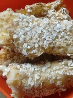 Una foto de Bastones de avena y queso