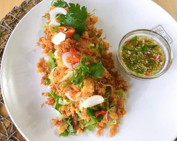 The New Way Cooking Recipe Crispy Chili Prawns Salad  SUPER EASY PRAWNS RECIPE Thai Crispy Prawn Salad ThaiChef food Delicious Simple