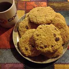 Una foto de Galletas de avena y pasas para mi peque 🤗