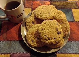 Una foto de Galletas de avena y pasas para mi peque 🤗