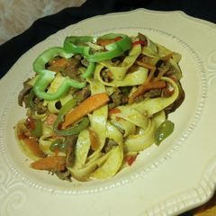 A picture of Stir fry pasta.