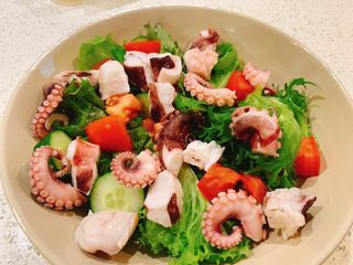 涼拌章魚沙拉