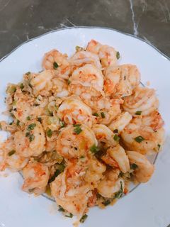 Hình của món Tôm xào bơ tỏi.