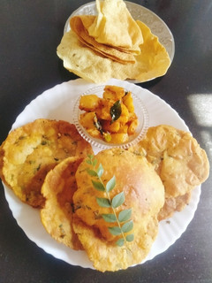 A picture of SATTU MASALA PURI masala Puri Sindhi style.