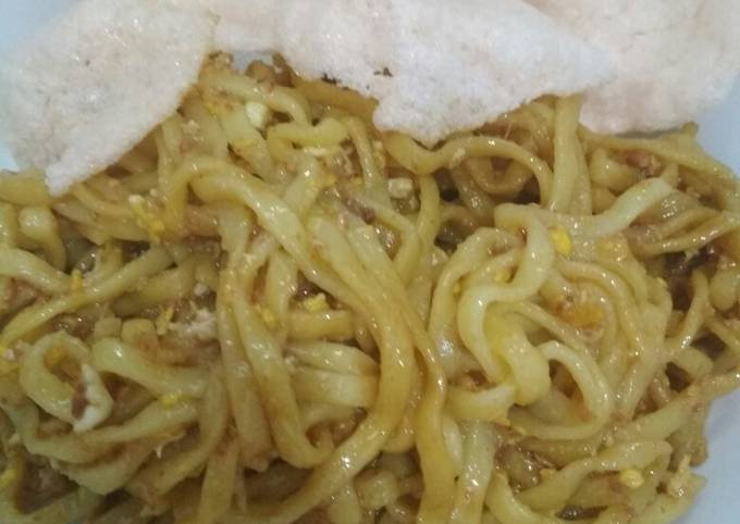 Langkah Mudah untuk Membuat Mi goreng sederhana, Enak