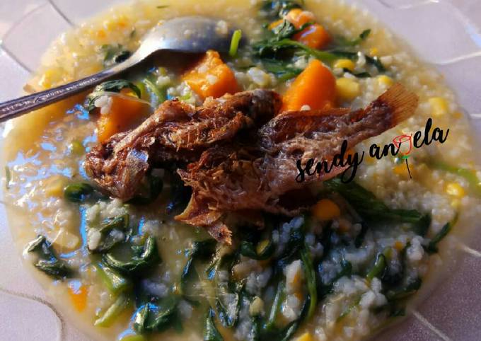 Bagaimana Menyiapkan Bubur manado (tinutuan) Anti Gagal