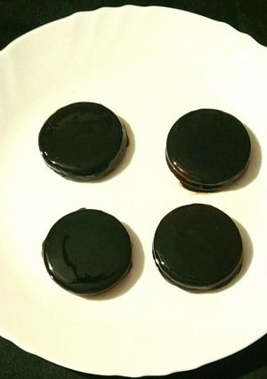 A picture of Choco Pie.
