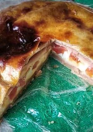 Una foto de Torta napolitana con masa de aceite 💣👈🤤