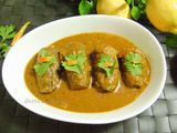 Potoler Dolma (Stuffed Prawns Parwal / Pointed Gourd Curry - Bong Style)
