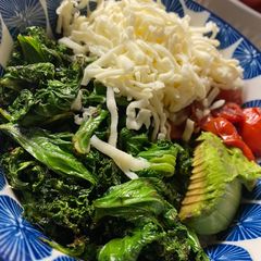 A picture of Quinoa breakfast bowl.