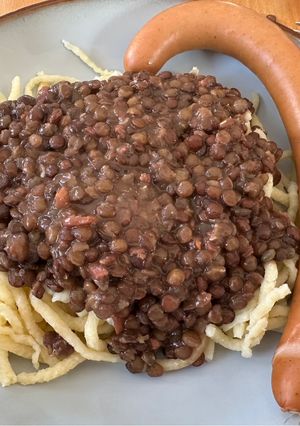 Linsen mit Spätzle und Würstla Rezepthauptbild