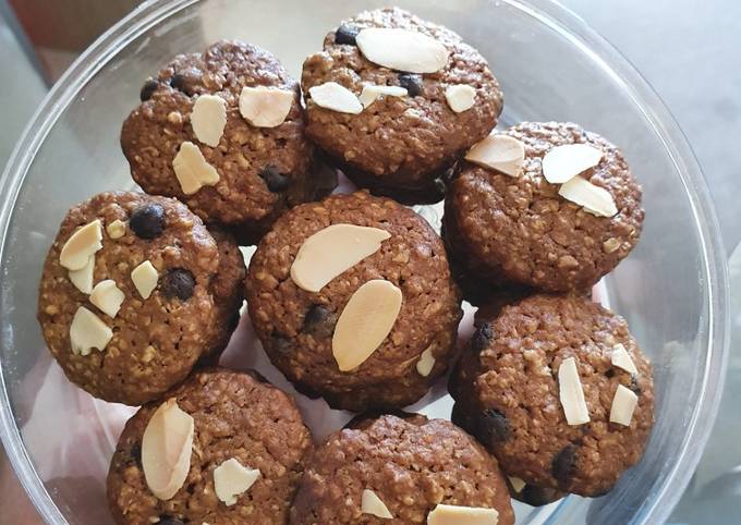 8. Oatmeal almond cookies