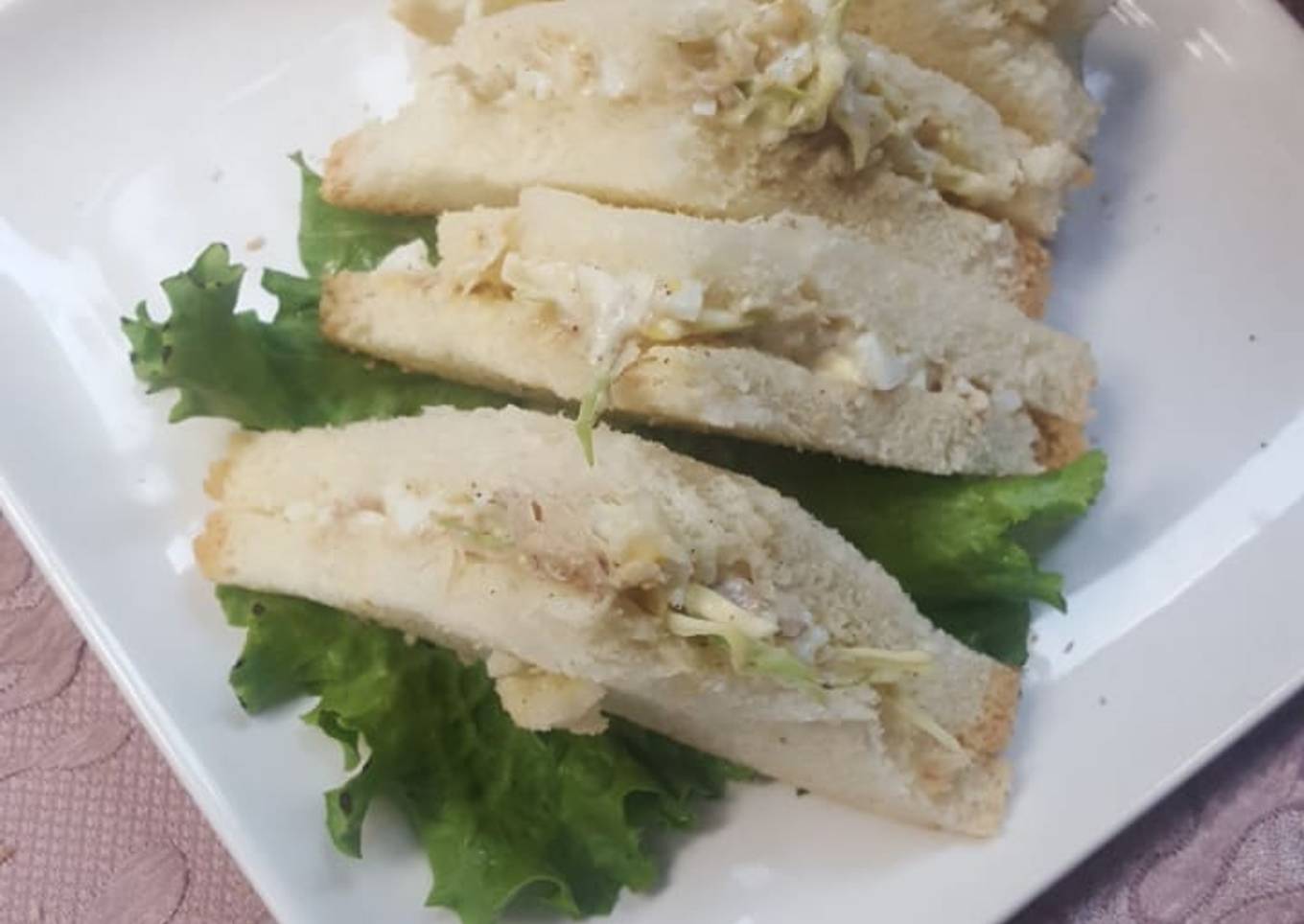 Egg and chicken sandwich