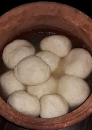 A picture of SPONGE RASGULLA/ROSOGOLLA(Kolkata Famous).