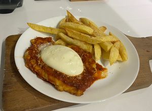 Zdjęcie przepisu Włoskie Chicken Parmigiana z Burratą lub Mozarellą.