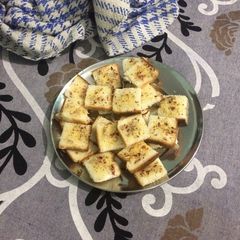 A picture of 5 min garlic bread.