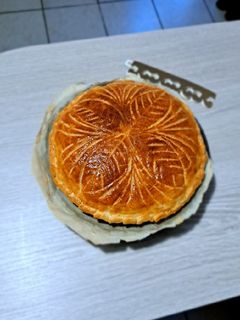 Une photo de Galette des rois frangipane - pépites de chocolat 🥧