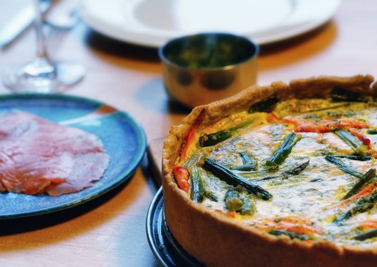 Asparagus quiche with carrots