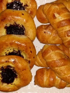 صورة لوصفة بريوش او فطائر حلوة على شكلين