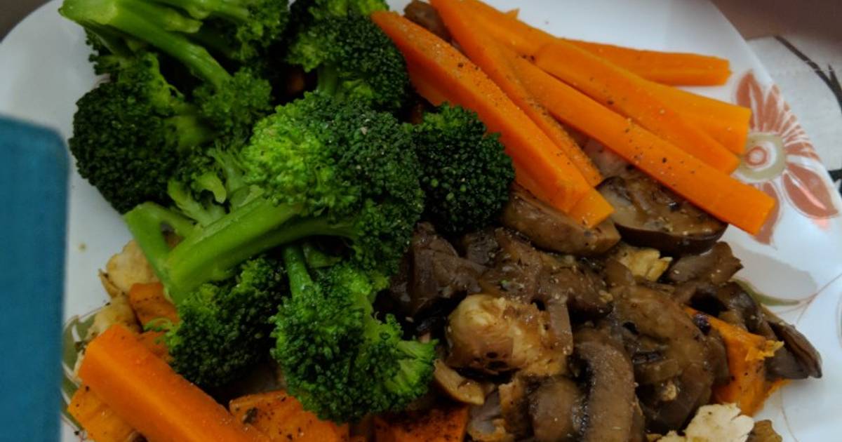 Steamed Carrots Broccoli Over Baked Chicken In Mushroom Sauce Recipe By Anwesha Bhattacharya Cookpad