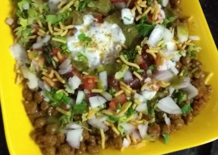 Simple Way to Make Super Quick Homemade Masala Chana Whole Gram Dahi Curd Chat