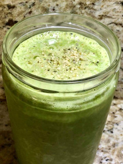 Una foto de Licuado de proteína casero tropical