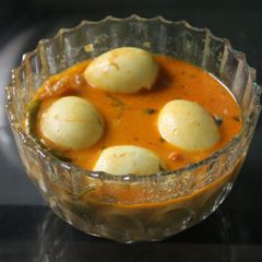 A picture of Egg Curry.