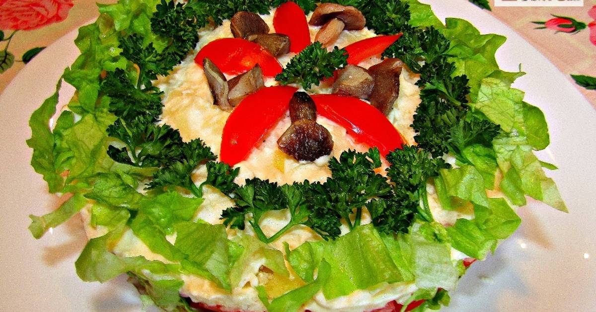 Слоеный салат с шампиньонами