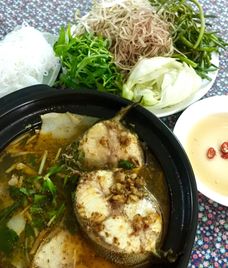 cá bớp nấu măng chua