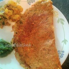 A picture of Moong Dal cheela.