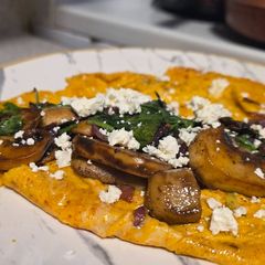 A picture of Mushroom & spinach Omelet.