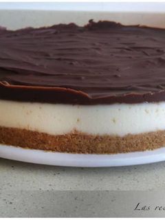 Una foto de Tarta de queso y chocolate