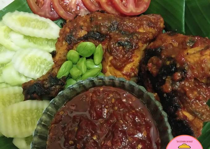 Ayam Bakar Bumbu Rujak Ala Ibu Tuti