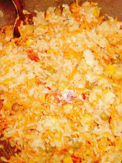Una foto de Arroz multicolor.. 😊👏👏