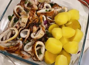 Foto de Lulas fritas com Alho e Salsa