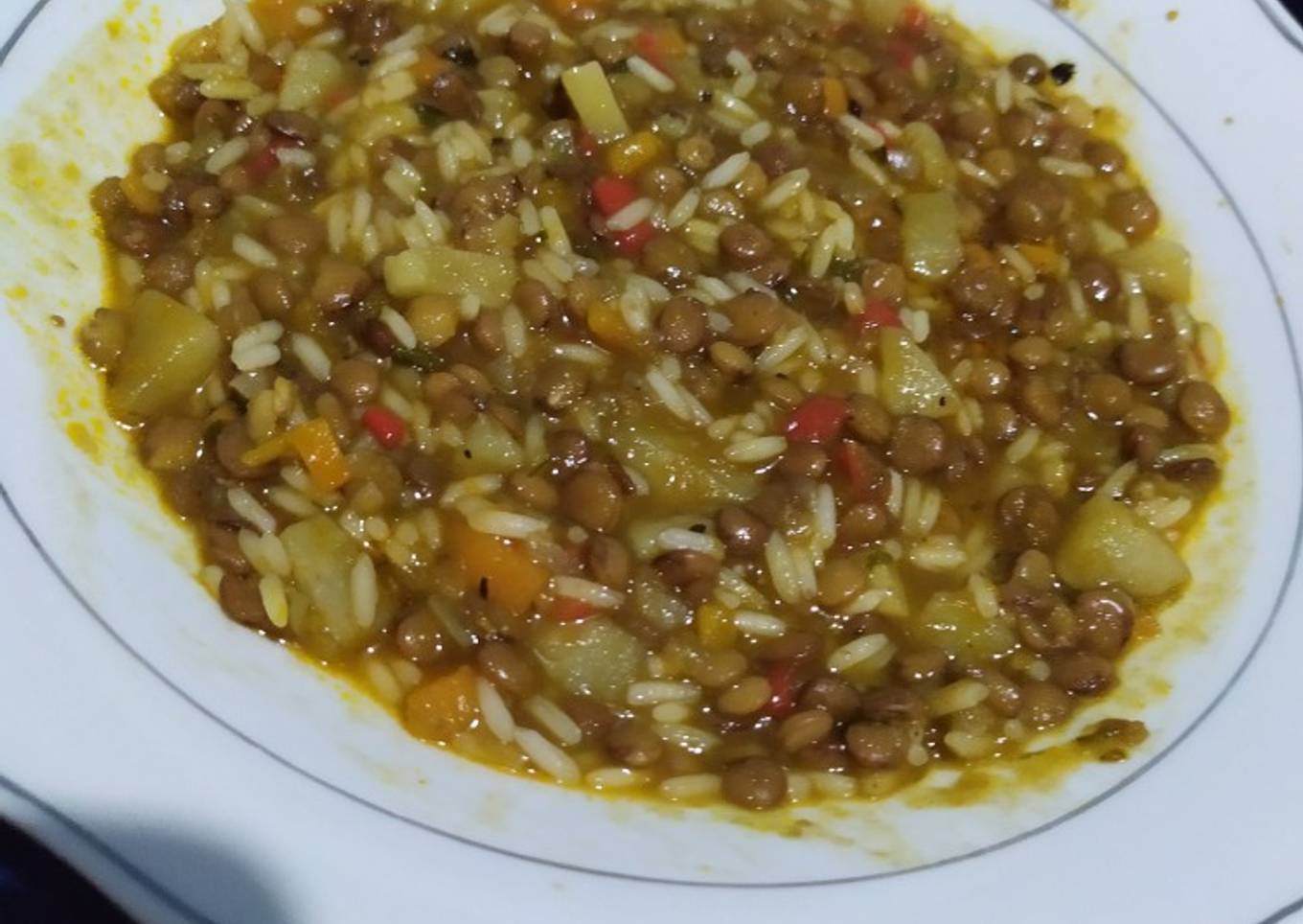 Guiso de arroz y lentejas