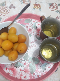 عکسی از دستور کمپوت زردآلو