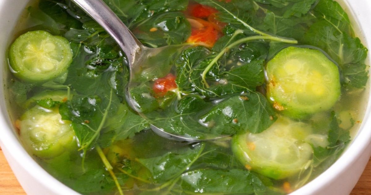 Sayur Bening Bayam dan Oyong