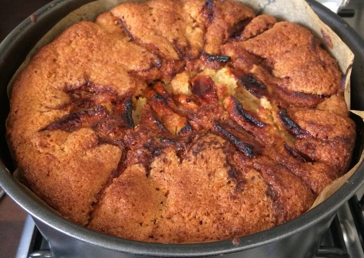 Steps to Make Favorite Dorset Apple Cake