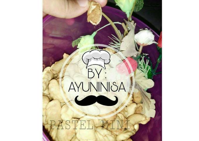 Resep Pastel Mini Kering Isi Abon Super Renyah Oleh Ayunin Nisa Cookpad 