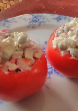 Una foto de Tomates rellenos de surimi