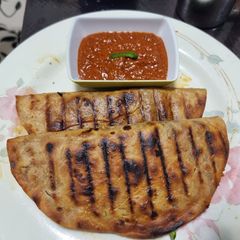 A picture of Makhani wrap.
