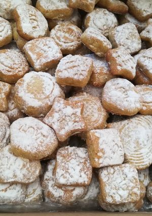 صورة لوصفة معمول السميد بحشوه التمر🌴 🤤😋