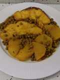 Cazón con guisantes y patatas