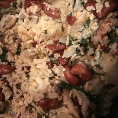 A picture of Vegan Basmati Rice, mushrooms, kidney beans, spinach, bean sprouts, onions and cashews.