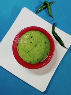 ओल्या नारळाची चटणी (olya naralachi chutney recipe in marathi) रेसिपी चे मुख्य फोटो