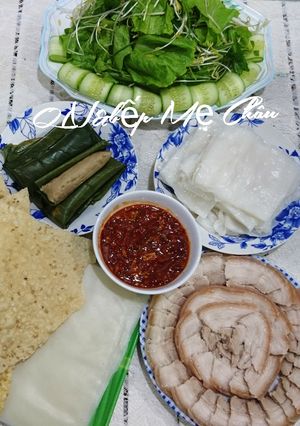 Hình của món Thịt luộc cuốn bánh tráng rau sống chấm mắm rò.