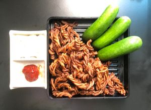 Hình của món Nui gạo lứt chiên giòn không dầu.