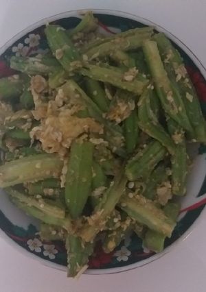 Hình của món Đậu bắp xào trứng.
