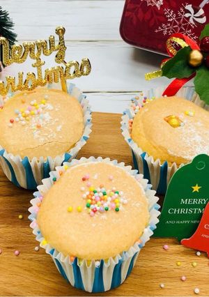 【親子共廚】🎄聖誕香草奶油小蛋糕🎄 的食譜成品照片